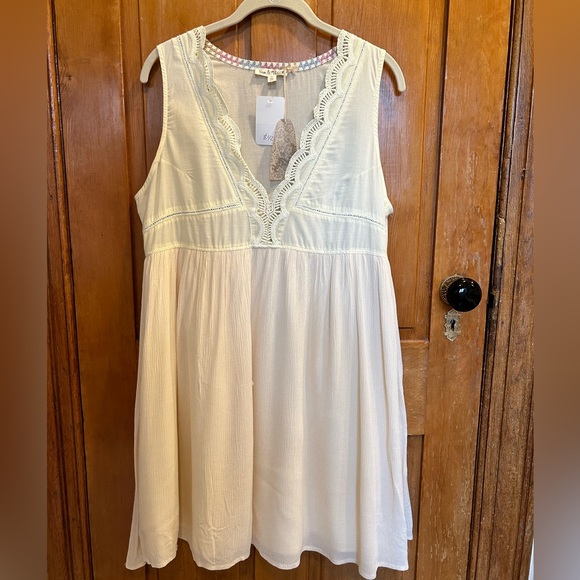 Hem & Thread Cream Dress - Picture 2 of 11